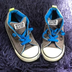 No-tie, high top converse